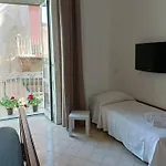 78 Materdei Oda ve Kahvaltı 3*