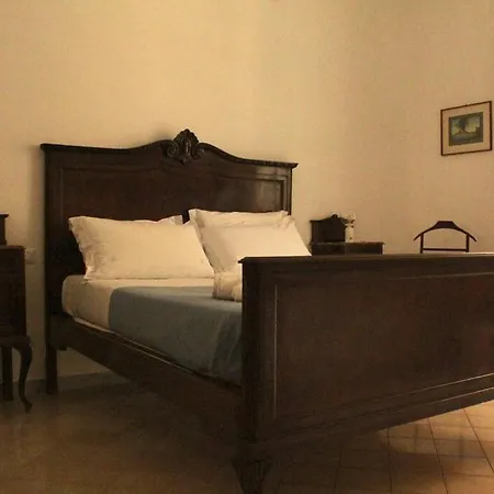 فندق مبيت وإفطار 78 Materdei نابولي
