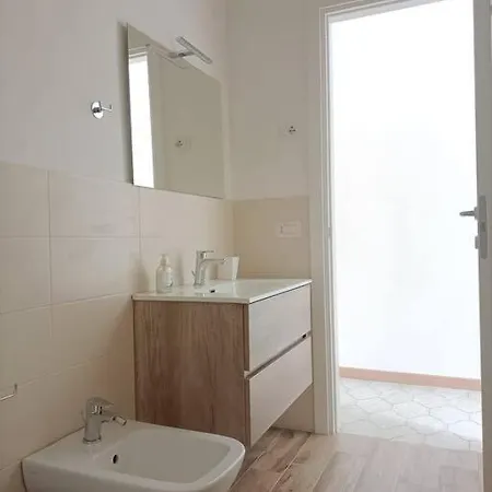 Bed & Breakfast Dimora Materdei 78